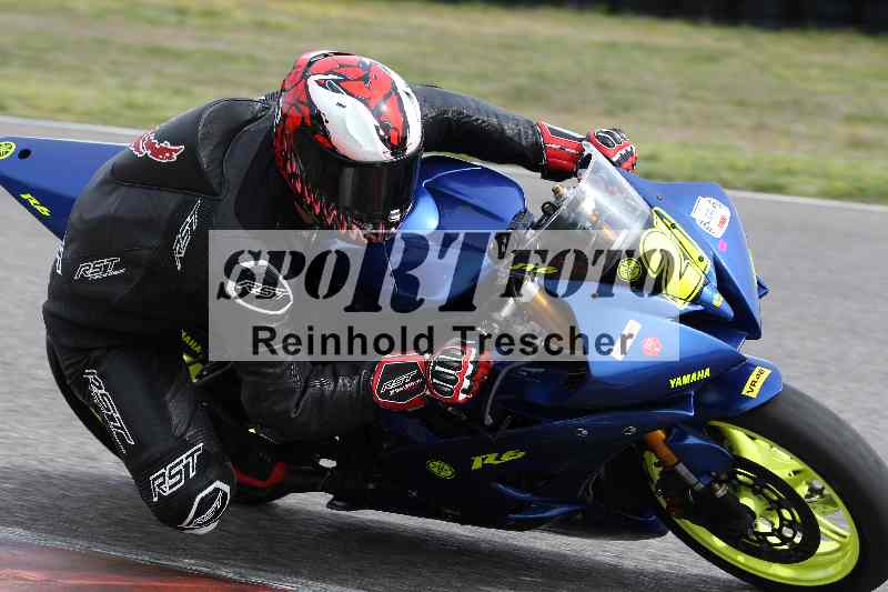 /Archiv-2023/06 10.04.2023 Moto Club Anneau du Rhin/Rouge Expert/21-1